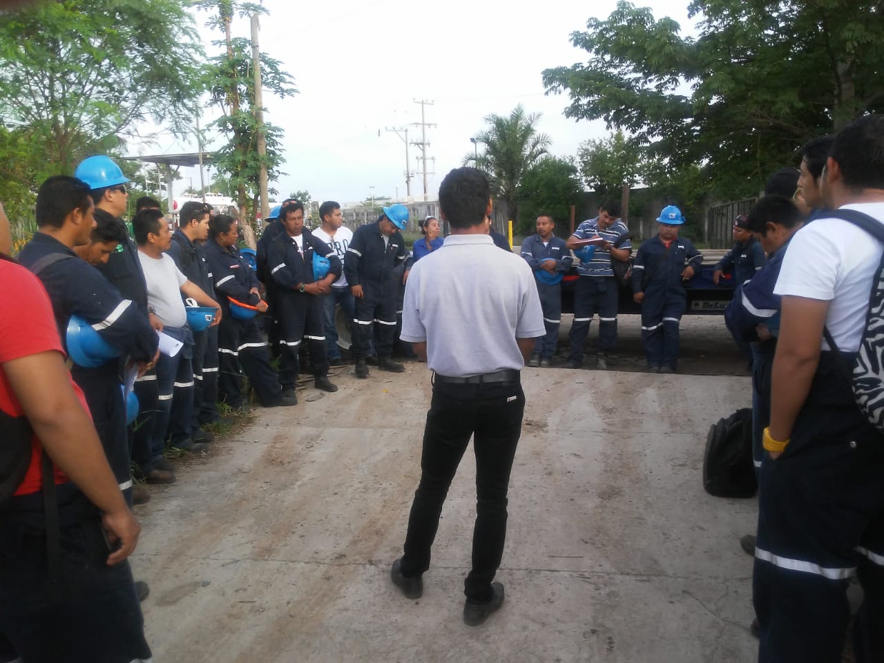 Charla de seguridad para personal SAOG